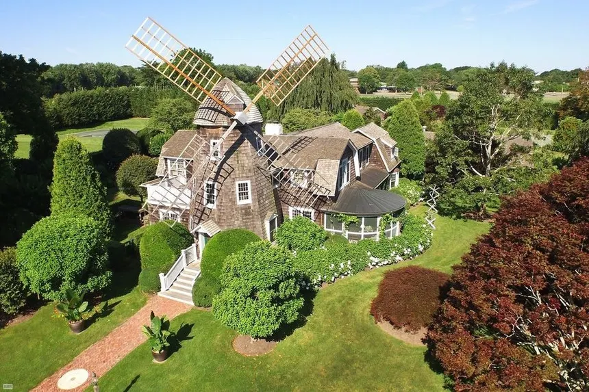 East Hampton windmill - iconic landmark served by luxury limo